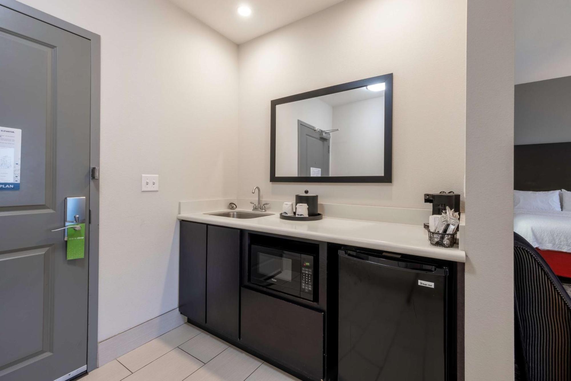 Hampton Inn & Suites Dupont Ngoại thất bức ảnh